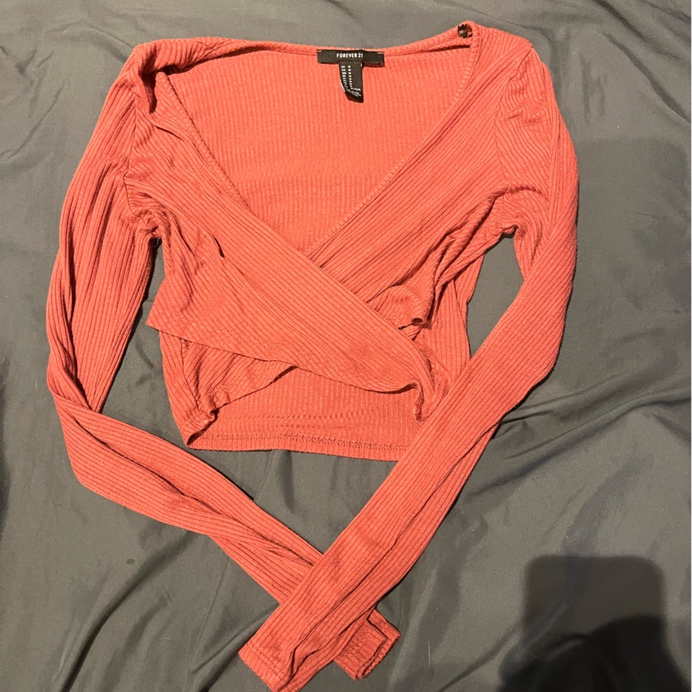 Never worn forever 21 top